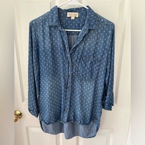 Anthropologie Cloth & Stone Chambray Denim Pullover Button Up Top Size X-Small